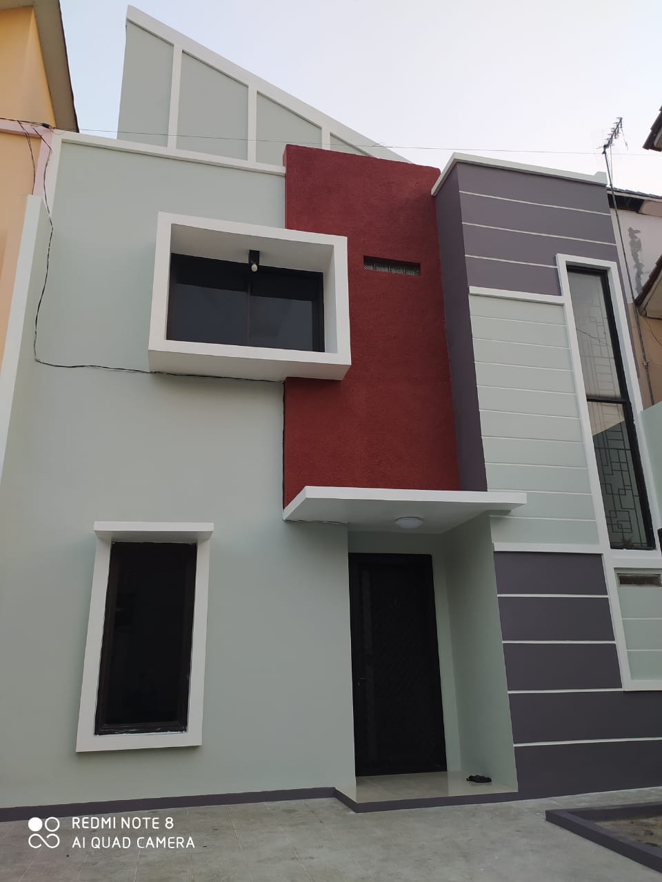 Property sejenis